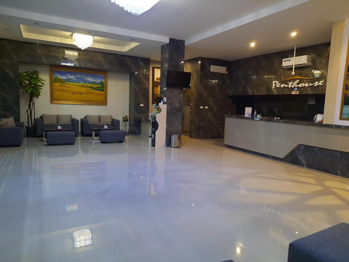 Ams Penthouse Hotel Jakarta Exterior photo