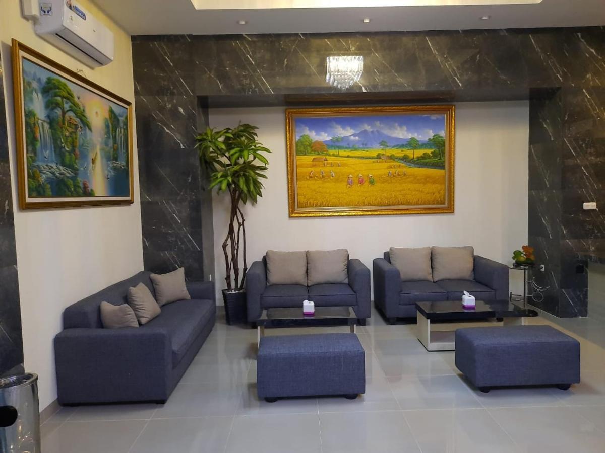 Ams Penthouse Hotel Jakarta Exterior photo